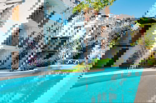 Foto 1 - Flat With Shared Pool Near Beach in Bodrum