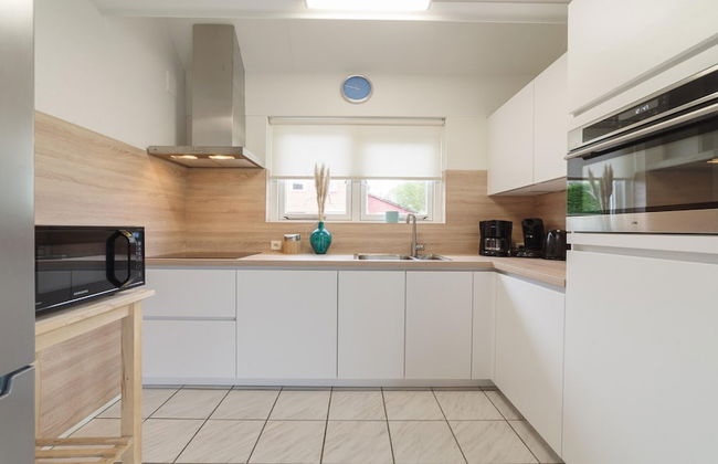 Holiday Home in Zeeland With Spacious Garden - Photo 5