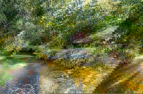 Photo 25 - Rhythm Waters by Avantstay Garden Paradise, Pond