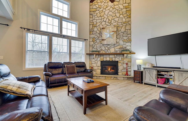The Nest at Pinecrest by Avantstay Spacious Deck, Game Room, Fire Pit - Foto 4