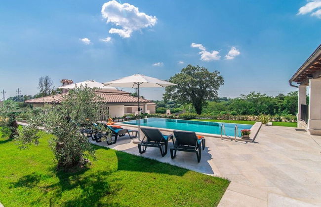 Villa With Swimming Pool and Outdoor Kitchen - Foto 21