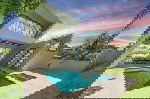 Foto 1 - Stunning Vanderbilt Beach House With Heated Pool