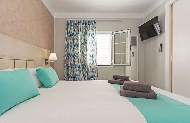 3 Bed Villa - Pool, Patio, Outdoor Dining Terrace - Foto 5