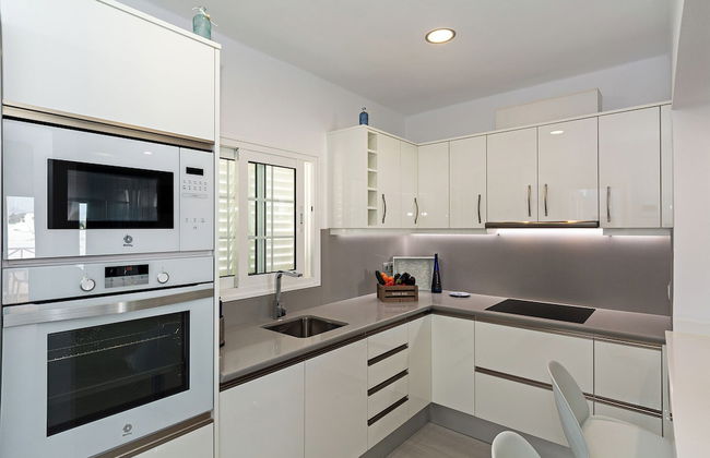 3 Bed Villa - Pool, Patio, Outdoor Dining Terrace - Foto 7