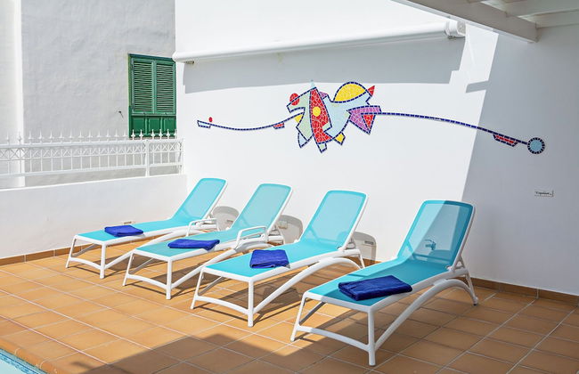 3 Bed Villa - Pool, Patio, Outdoor Dining Terrace - Foto 16