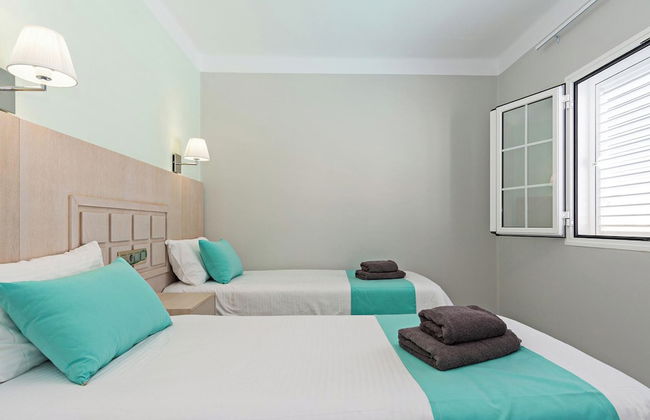 3 Bed Villa - Pool, Patio, Outdoor Dining Terrace - Foto 4