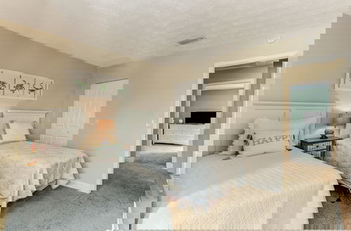 Foto 8 - Fernandina Shores Condo with Private Balcony and Access to Pool by RedAwning