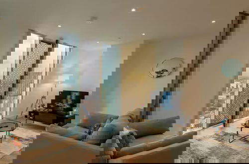 Photo 1 - 2br-sleeps4-parking-central-cityview