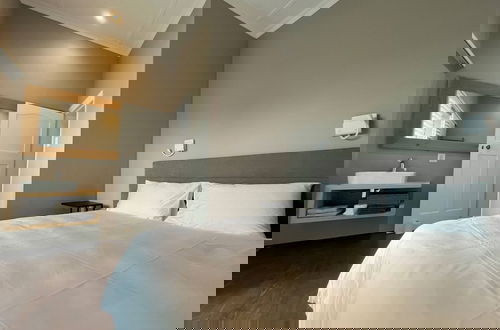 Foto 3 - Beach Tower House Luxury Beachfront Villa