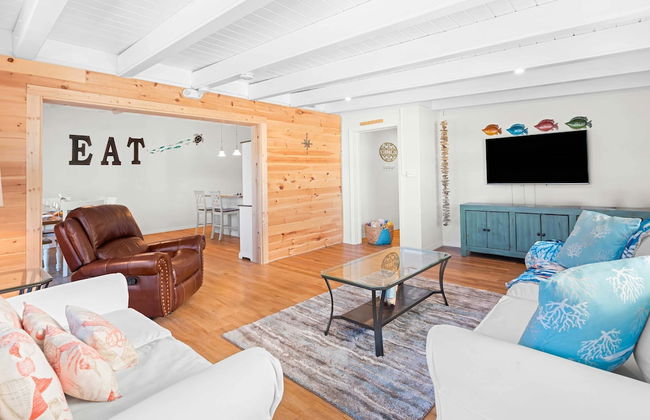 Seabreeze Cove Waterfront Gem 38 Foot Dock Cabana Club - Foto 10