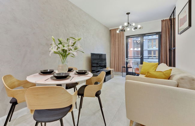 Aura III & Parking by Downtown Apartments - Foto 10