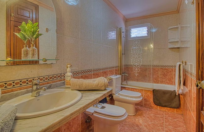 3 Bed-sleeps 5-parking-radazul Beach-sea View - Foto 19