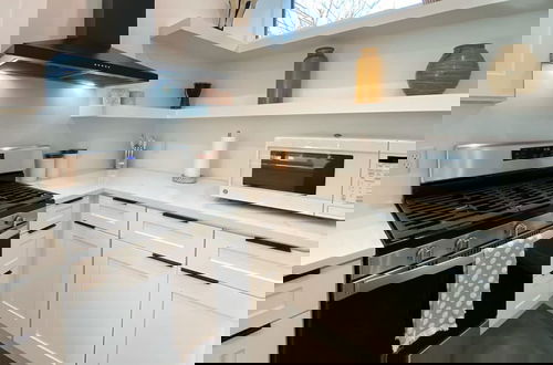 Foto 2 - Modern Home Near the University of Texas