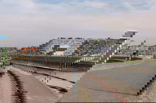 Foto 9 - Cozy Studio With Harbor View in Blankenberge