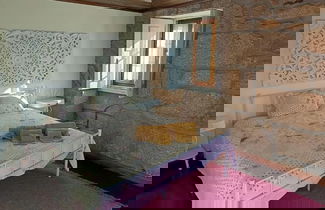 Photo 3 - Casa dos Livros - Guest House