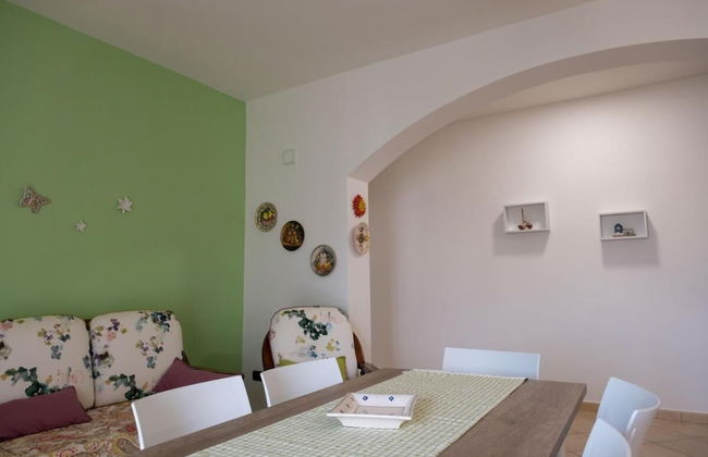 Charming Margherita di Savoia Apartment With Sea Views - Photo 1