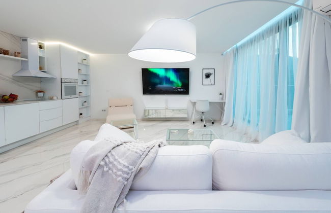Emirates White Sensation - Photo 1