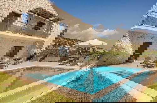 Foto 1 - Petradi Villa Skala III