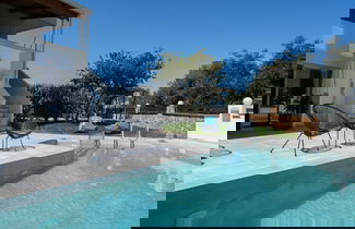 Foto 1 - Superb Villa - Private Pool Jacuzzi Sauna Gym