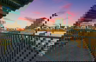 Photo 2 - Stunning Phoenix Prime Urban Living