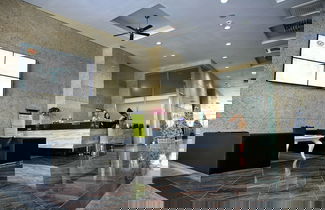 Photo 2 - De Castle Royal Apartment