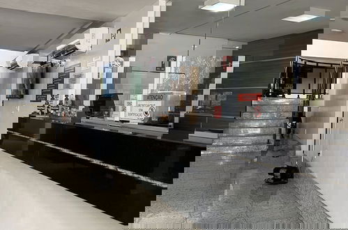 Photo 5 - Sun Square i4iS
