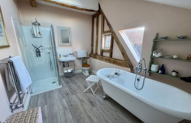 The Barn in the Chilterns - From 1590 Per Night - Foto 23