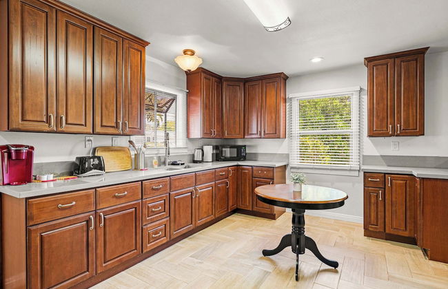 Not Affected by the Fire/spacious Retreat w/ Large Kitchen & Outdoor Patio - Foto 15