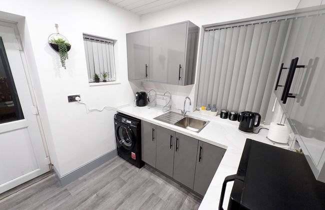 Spacious and Comfortable Modern Rooms - Foto 41
