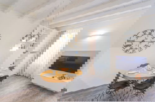 Foto 26 - Modern & Stylish Apartment in Como City