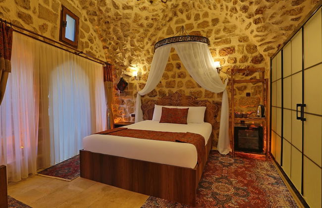 Narvella House - Photo 1