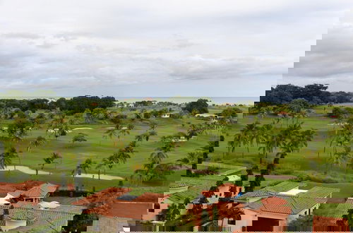 Photo 37 - The Golf-view Condo by Acomodo