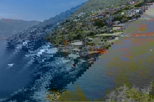 Foto 40 - Lavarell House - Best Lake View by Rent all Como