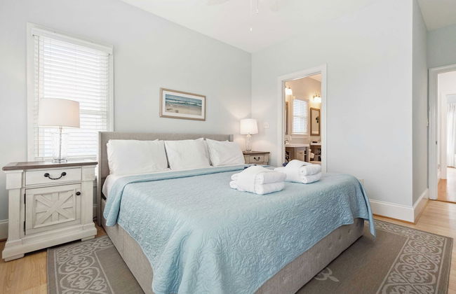 Oceanfront w/ Pool, Panoramic Deck Views, 5bdr Folly Ocean Breeze by Avantstay - Foto 35