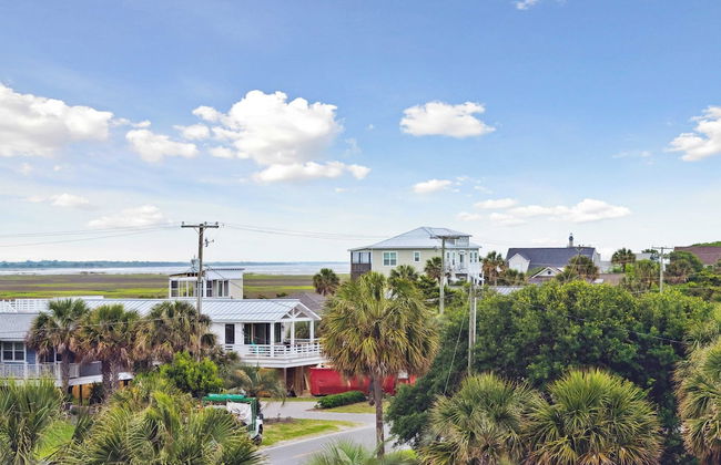 Oceanfront w/ Pool, Panoramic Deck Views, 5bdr Folly Ocean Breeze by Avantstay - Foto 76