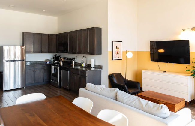 Sosuite 2BR Apt w W D Gym On-site Restaurant - Foto 37