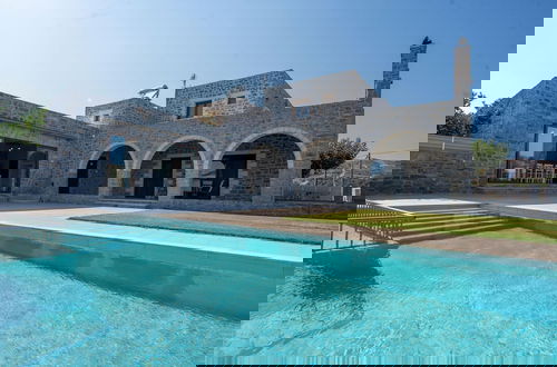 Photo 3 - Villa Vilana With Private Pool