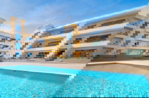 Photo 1 - Lagos Marina View 2 With Pool by Homing