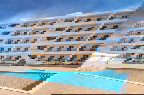 Photo 15 - Lagos Marina View 2 With Pool by Homing