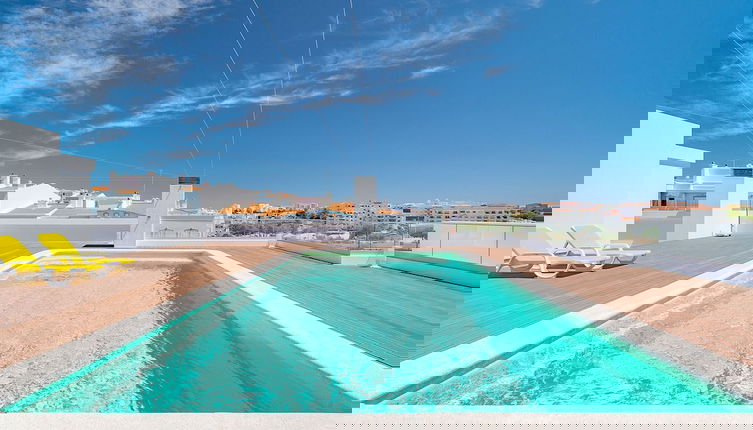 Foto 1 - Lagos Modern 1 With Pool by Homing