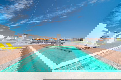 Foto 1 - Lagos Modern 1 With Pool by Homing