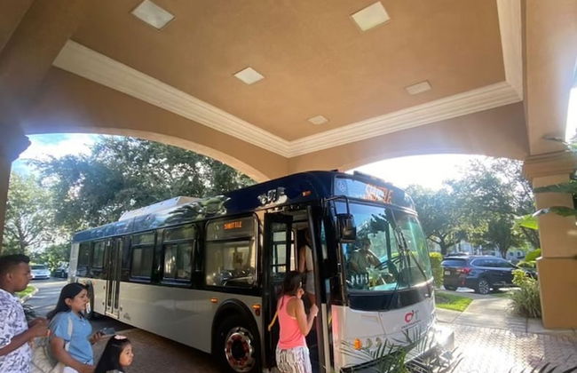 Disney Epic 1st Floor Shuttle - Foto 59
