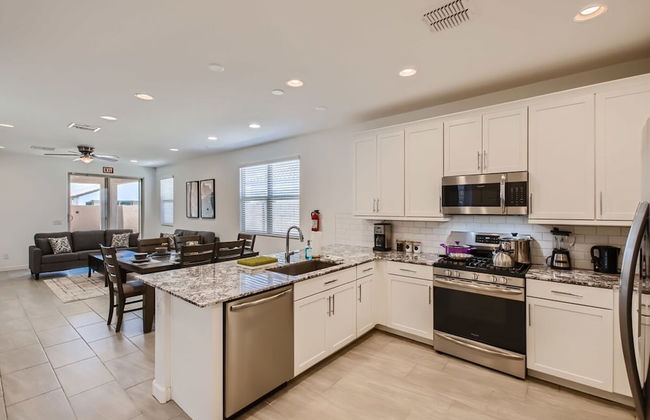 NEW Awesome Phoenix Monthly 5BR - Foto 10