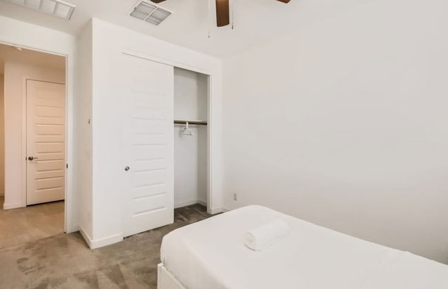 NEW Awesome Phoenix Monthly 5BR - Foto 27