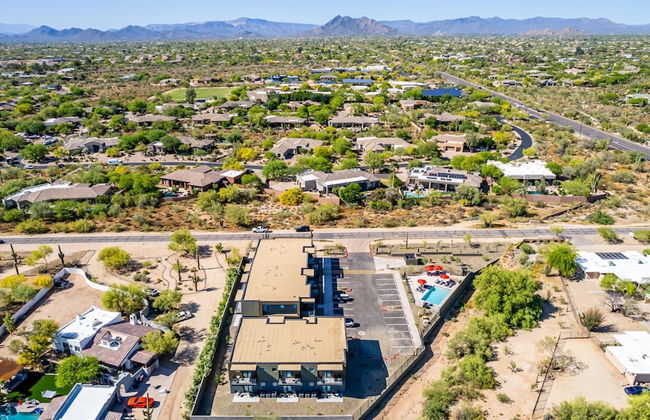 Macallister 1006 Close to Golf Mayo Heated Pool - Photo 5