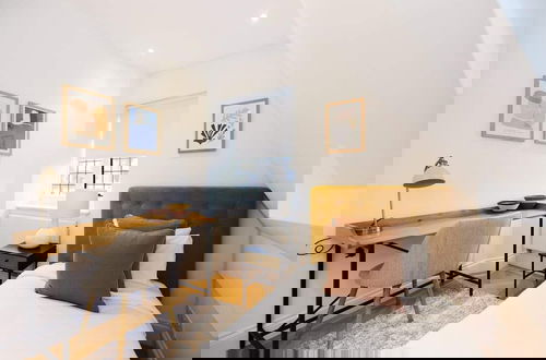 Foto 14 - The Charm of Chelsea - Modern 4bdr With Shared Courtyard