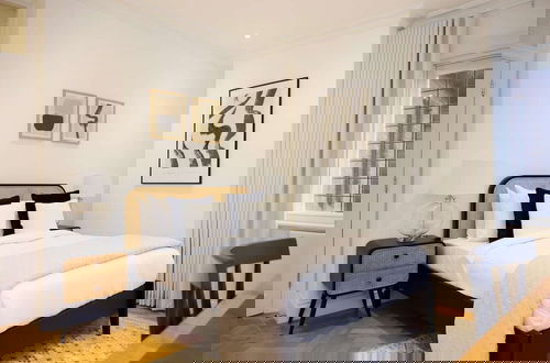 Foto 15 - The Charm of Chelsea - Modern 4bdr With Shared Courtyard