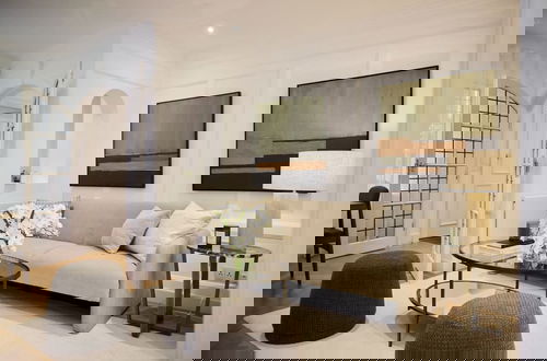 Foto 1 - The Charm of Chelsea - Modern 4bdr With Shared Courtyard