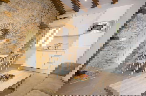 Photo 14 - Kostela Luxury Suite