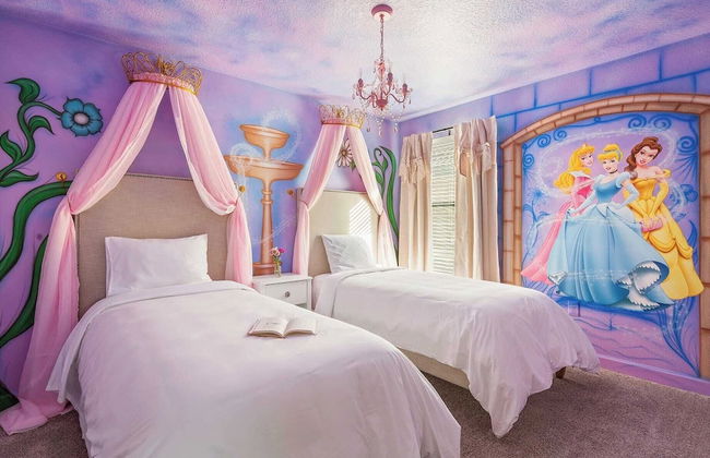Disney Dream Home w/ Private Pool & Resort Access Under the Sea by Avantstay - Foto 4